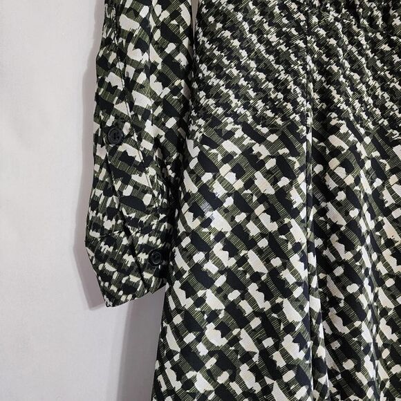 WhoWhatWear green, white & black long sleeve dress - Picture 3 of 6